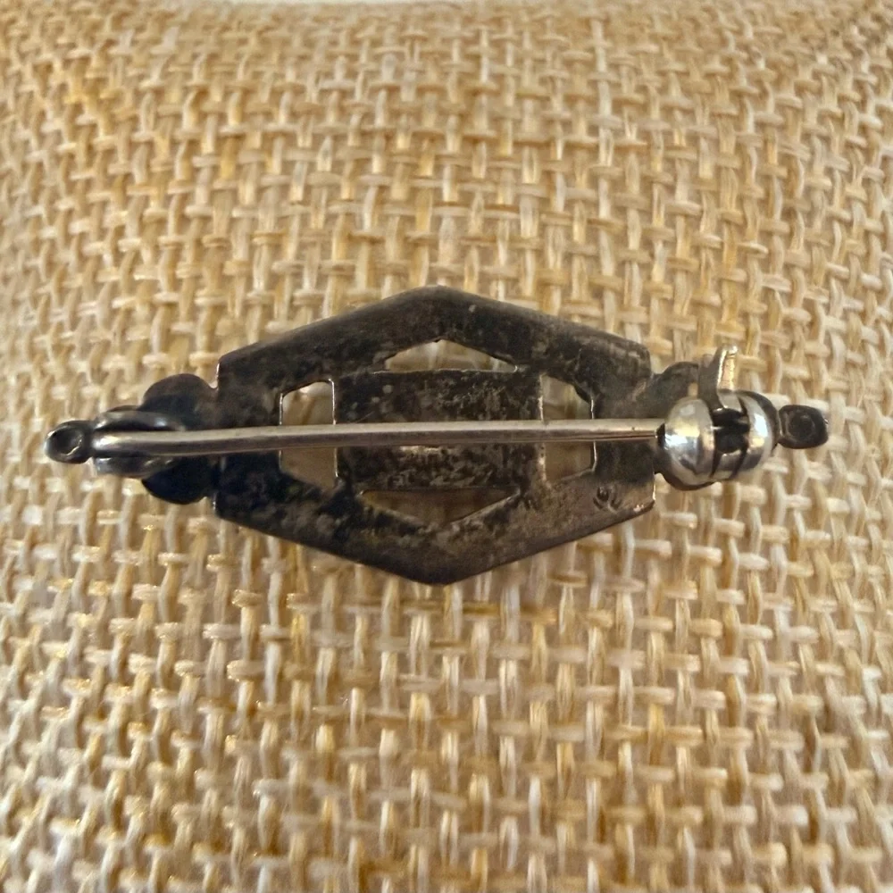 Art Deco Sterling Silver Marcasite Onyx Brooch Pin PRETTY